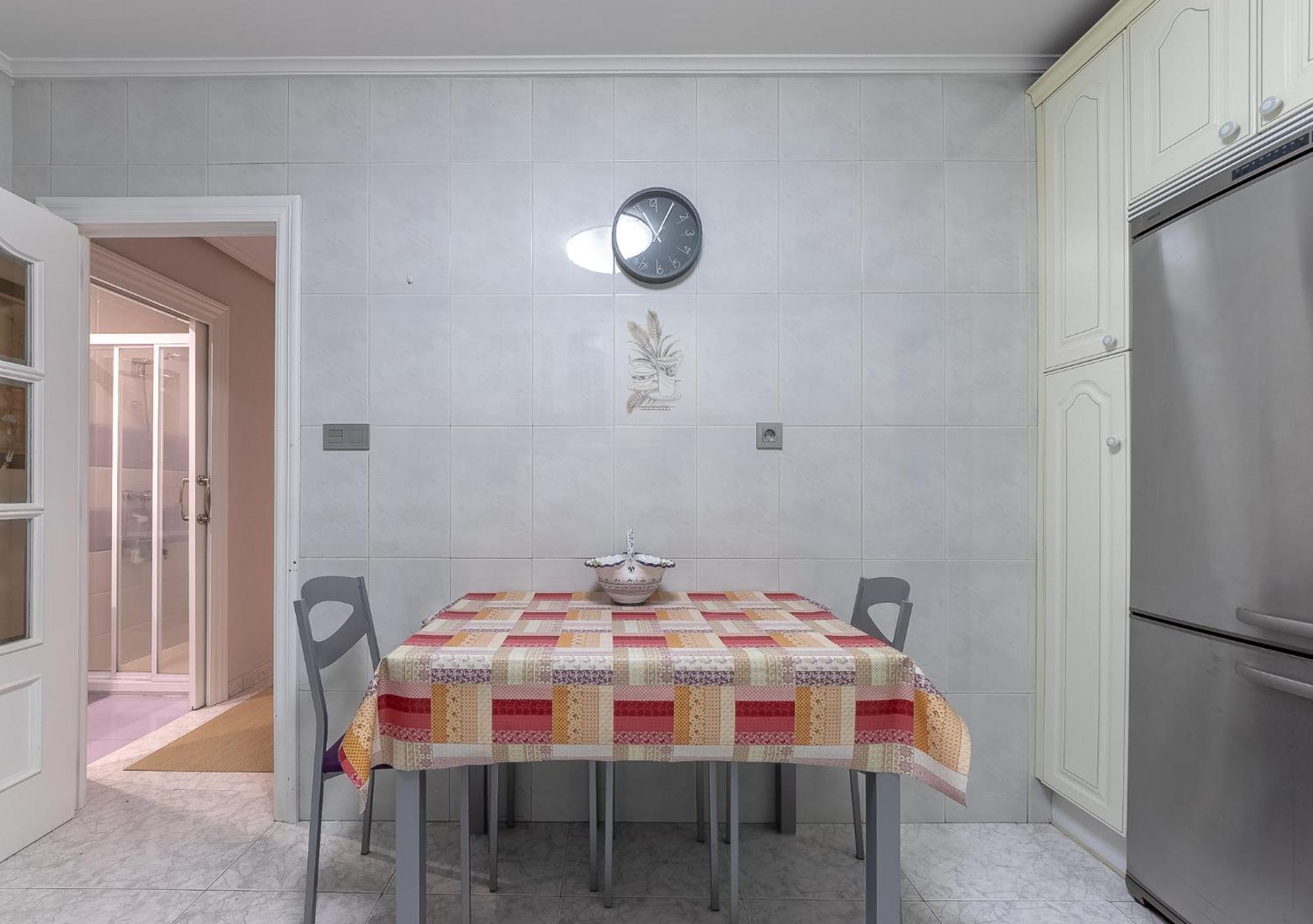 Apartamento En El Mismo Corazon Del Casco Viejo Bilbao Luaran gambar