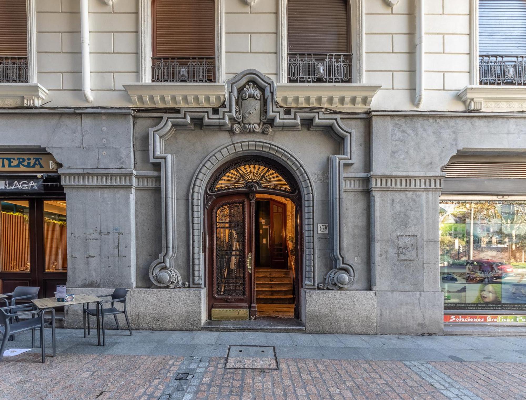 Apartamento En El Mismo Corazon Del Casco Viejo Bilbao Luaran gambar